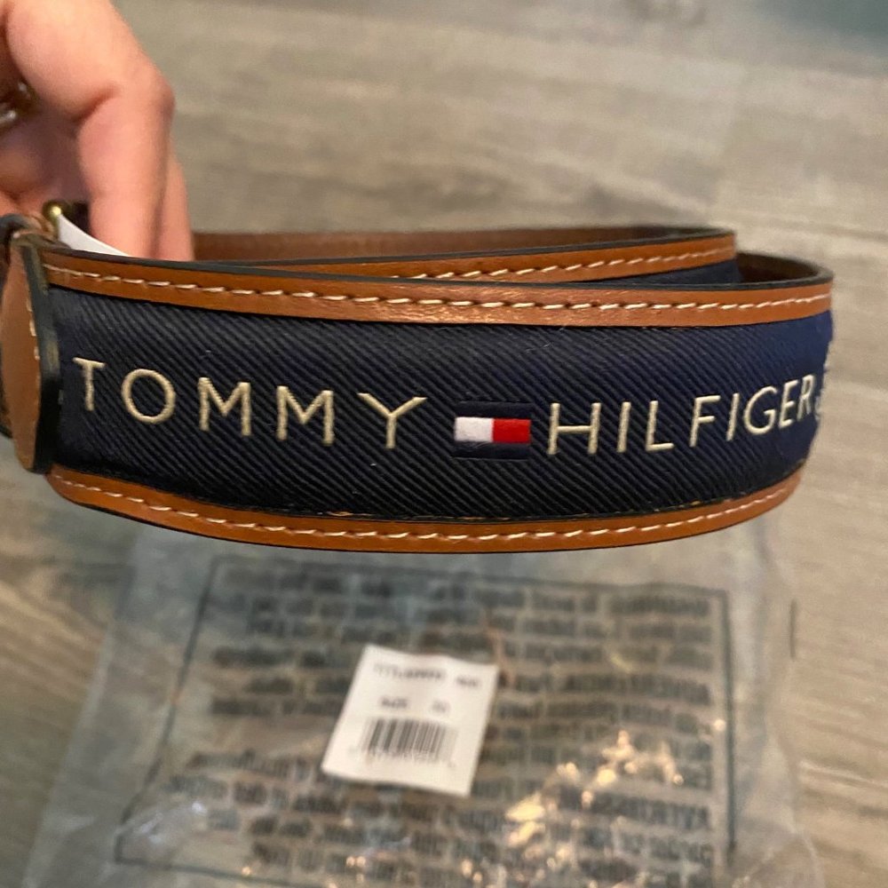 Tommy Hilfiger NWT Ribbon Inlay Spellout Belt Navy Brown Size 30